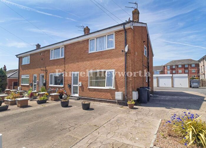 2 Bedroom Flat To Rent In Westbourne Court, Knott End-On-Sea, Poulton-Le-Fylde, FY6