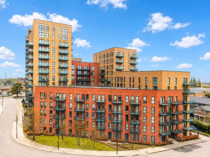 3 Bedroom Flat For Sale In Samuelson House, Merrick Road, Southall, UB2