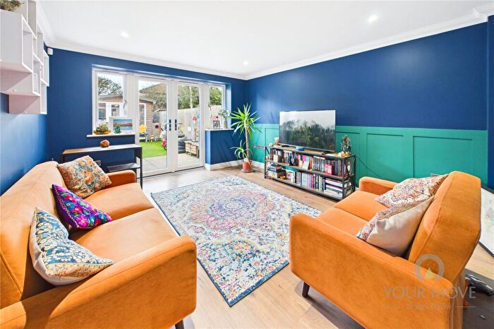 3 Bedroom Terraced House For Sale In Milner Road, Finedon, Wellingborough, Northamptonshire, NN9