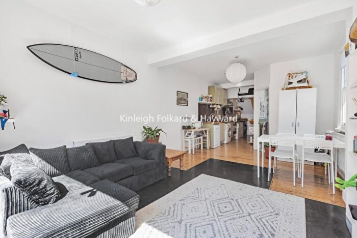 2 Bedroom Property To Rent In Park Hall Road, Dulwich, London, SE21