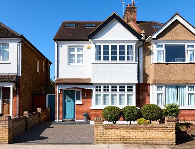 4 Bedroom Semi Detached House For Sale In Neville Road, Kingston Upon Thames, KT1