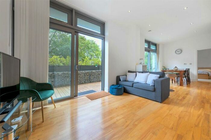 2 Bedroom Apartment To Rent In The Crescent, Seagar Place, London, SE8
