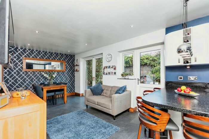 4 Bedroom Detached House For Sale In Tabard Road, Eggborough, Goole, DN14