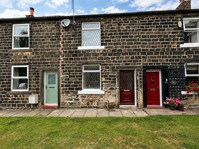 1 Bedroom Terraced House For Sale In Primrose Bank, Greenfield, Saddleworth, OL3