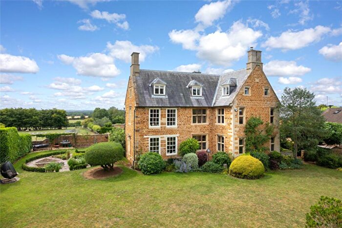 6 Bedroom Detached House For Sale In High Street, Ecton, Northampton, Northamptonshire, NN6