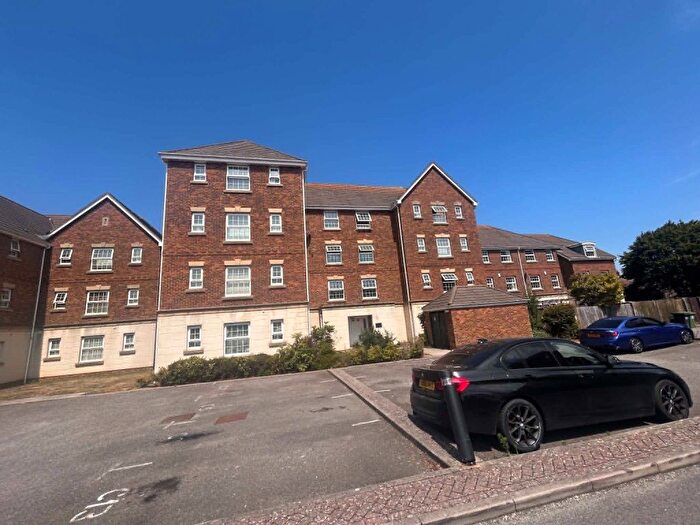 2 Bedroom Flat To Rent In Scholars Walk, Bexhill On Sea, TN39