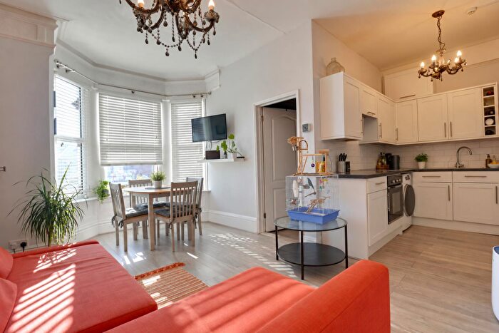 1 Bedroom Flat To Rent In London Road, Hilsea, Portsmouth, PO2