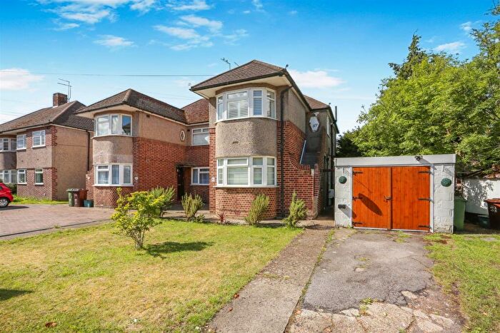 3 Bedroom Maisonette For Sale In Benhill Wood Road, Sutton, SM1