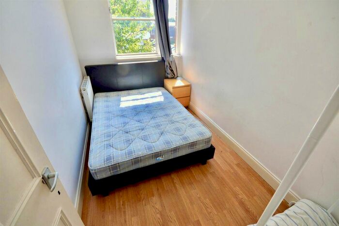 4 Bedroom Detached House To Rent In Bride Street, London, N7