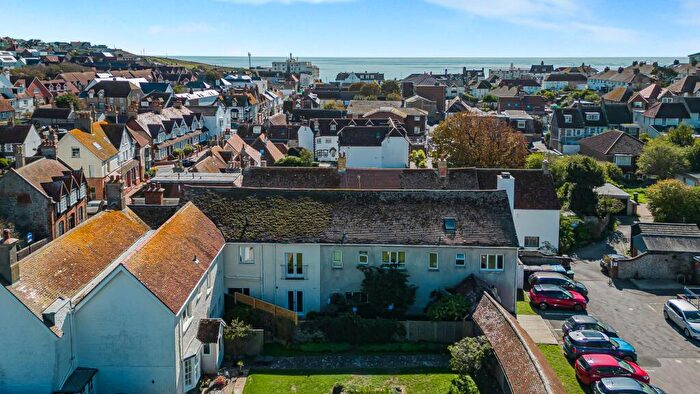 2 Bedroom Flat For Sale In Olde Place Mews, The Green, Rottingdean, BN2