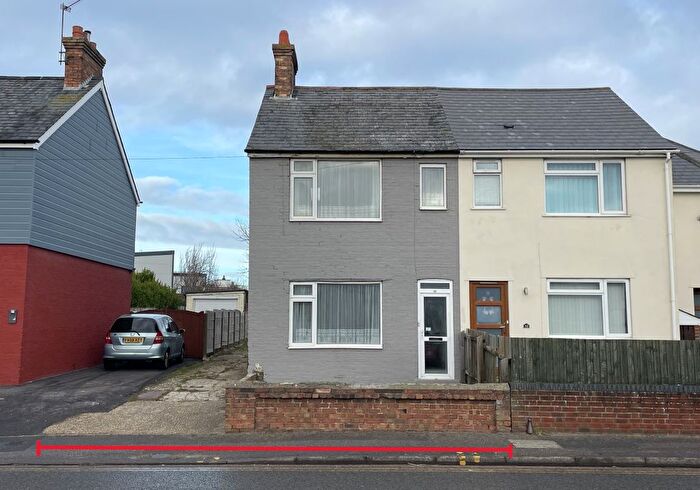 3 Bedroom Semi Detached House For Sale In Old Wareham Road, Poole, Dorset, BH12