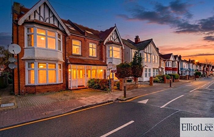 1 Bedroom Flat To Rent In Hindes Road, Harrow, HA1