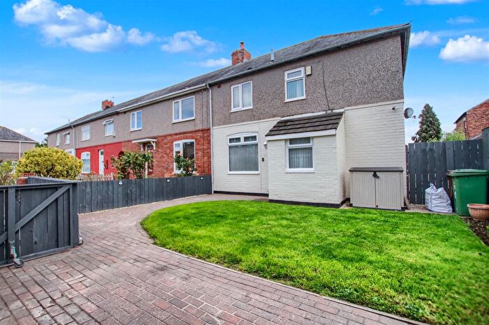 3 Bedroom End Terrace House For Sale In Lincoln Place, Thornaby, TS17