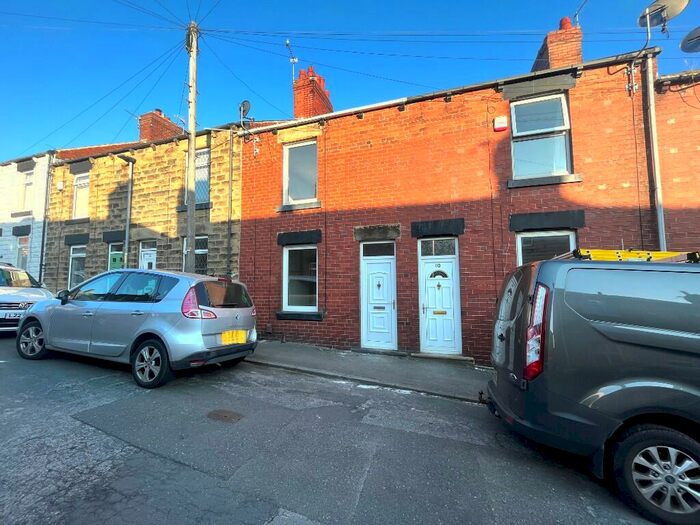 3 Bedroom Terraced House To Rent In Church Street, Barnsley, S75