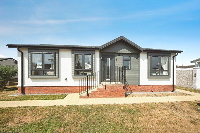 2 Bedroom Detached Bungalow For Sale In Ivy House Park, Henlade, Taunton, TA3