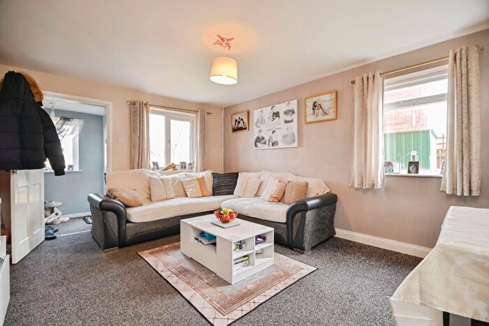 2 Bedroom Semi-detached House For Sale In St. Andrews Road West, Middlesbrough, TS6