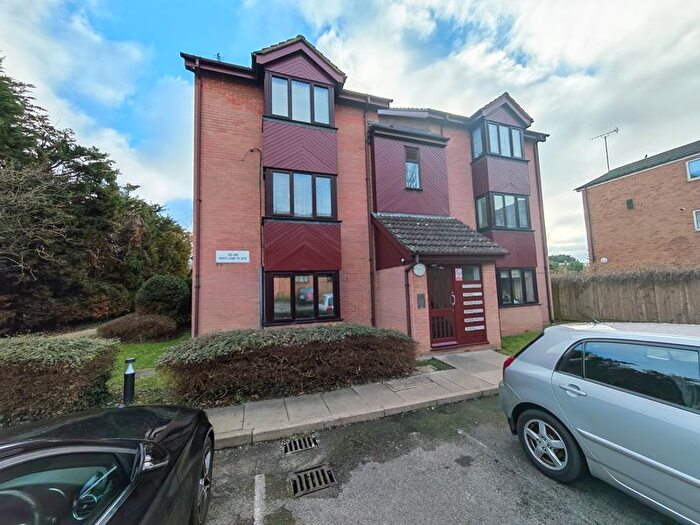 Studio For Sale In Pentland Place, Northolt, UB5