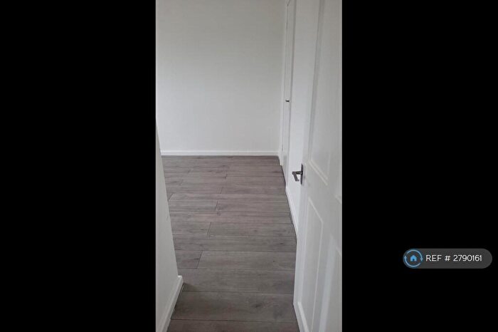 3 Bedroom End Of Terrace House To Rent In Kitsland Road, Birmingham, B34