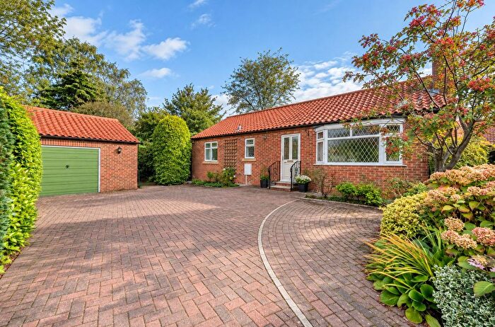 2 Bedroom Bungalow For Sale In Pollard Close, Huntington, York, YO32