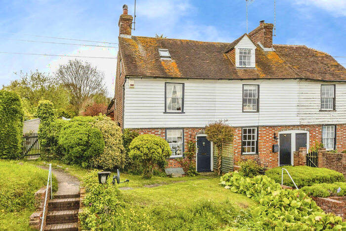 3 Bedroom Cottage For Sale In Bank Cottages, Hollingbourne, Maidstone, ME17