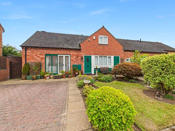 3 Bedroom Semi-Detached House For Sale In Foxes Walk, Allestree, DE22