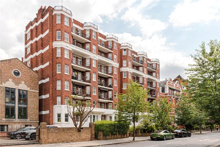 3 Bedroom Apartment For Sale In Abbey Road, St. John's Wood, London, NW8