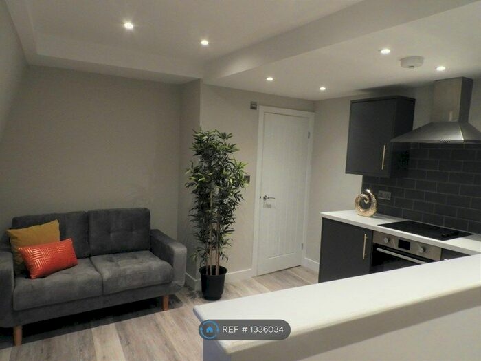 1 Bedroom Flat To Rent In Silver Street, Doncaster, DN1