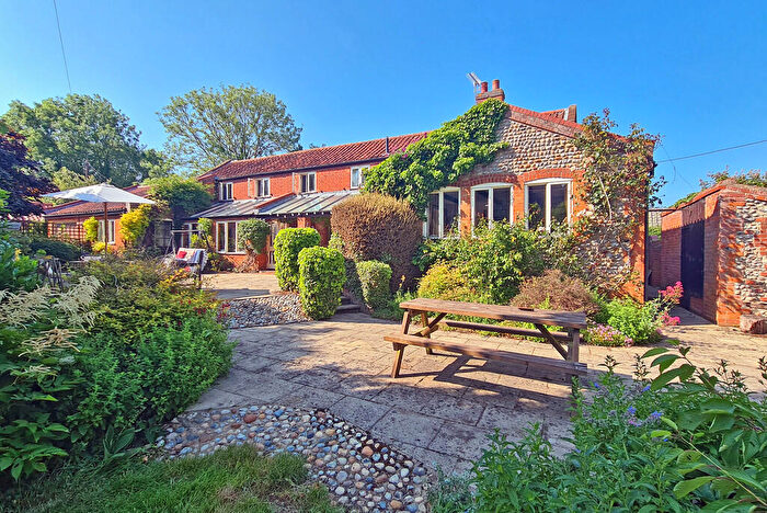6 Bedroom Detached House For Sale In The Green, Edingthorpe, NR28