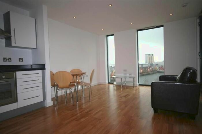 1 Bedroom Flat To Rent In The Quays, Salford, M50