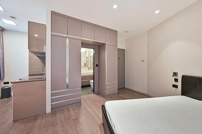 Studio To Rent In Brent Street, Hendon, London, NW4