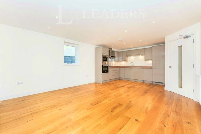 1 Bedroom Flat To Rent In High Street, Farndon, Chester CH3