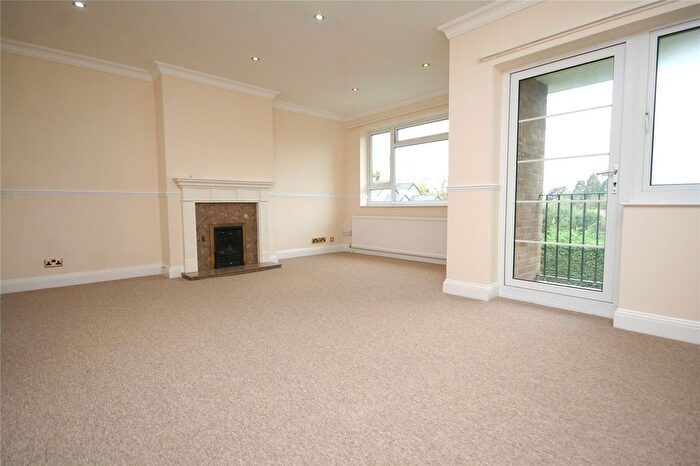 2 Bedroom Flat To Rent In Glencairn Court, Lansdown Road, Cheltenham, Gloucestershire, GL50