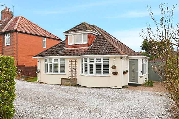 4 Bedroom Bungalow For Sale In Top Lane, Copmanthorpe, York, YO23