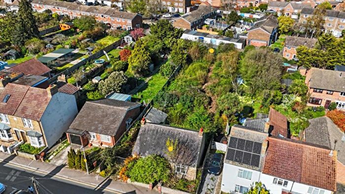 2 Bedroom Detached Bungalow For Sale In William Street, Rainham, ME8