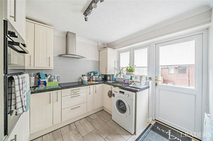 2 Bedroom Bungalow For Sale In Lucetta Gardens, Spalding, Lincolnshire, PE11