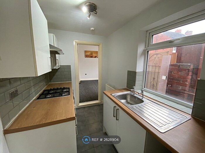 1 Bedroom Flat To Rent In St. Marys Crescent, Doncaster, DN1