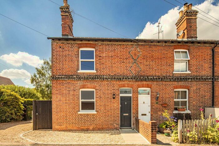 2 Bedroom Semi-Detached House To Rent In The Moors, Pangbourne On Thames, RG8