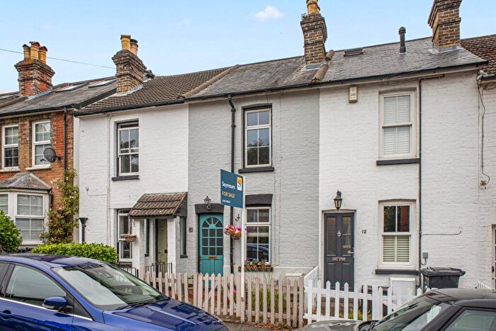 2 Bedroom Terraced House For Sale In High Path Road, Guildford, Surrey, GU1