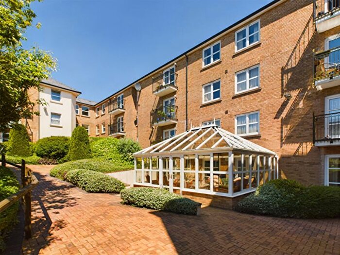 2 Bedroom Flat For Sale In Hafan Tywi, The Parade, Carmarthen, SA31