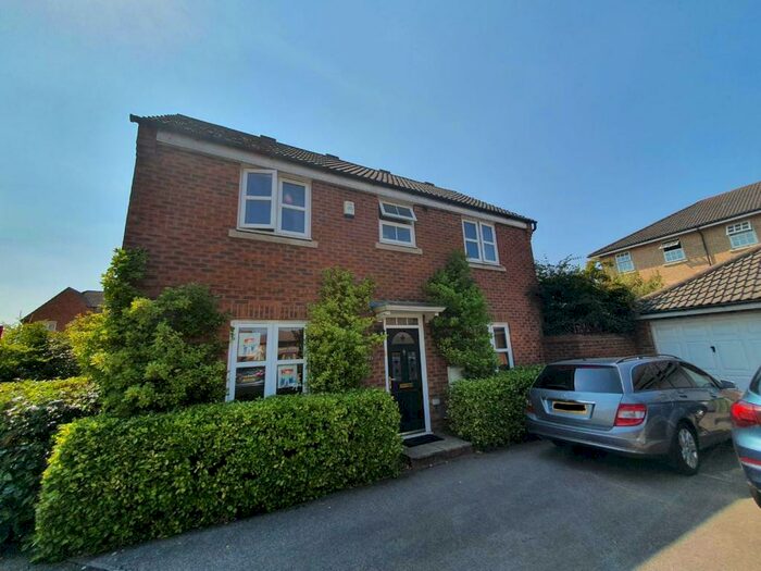 3 Bedroom Detached House To Rent In Queensbury Lane, Monkston Park, Milton Keynes, MK10