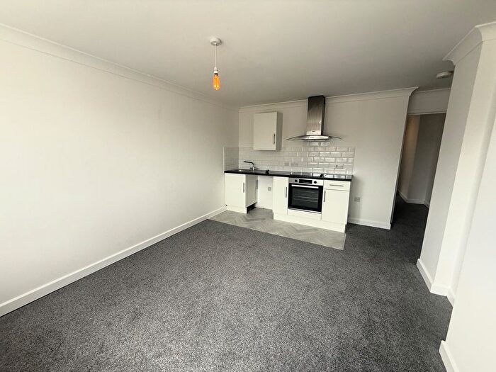 1 Bedroom Flat To Rent In Christchurch Road, Bournemouth, BH7
