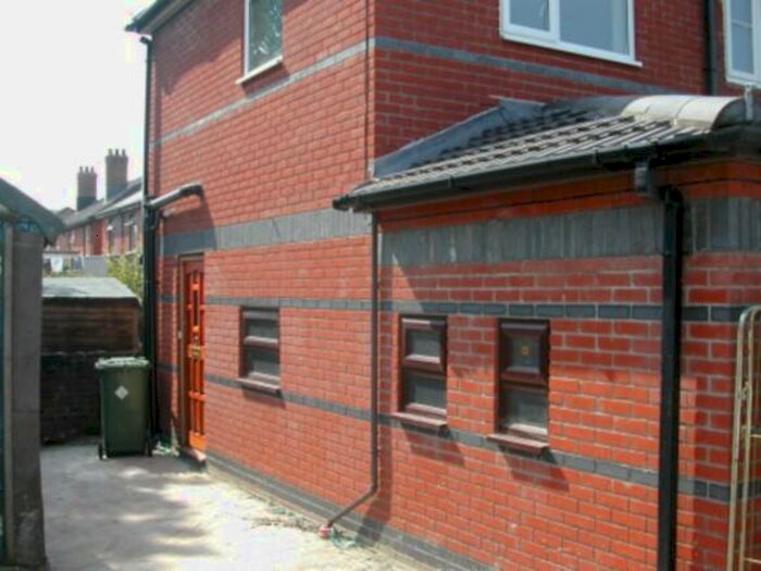 1 Bedroom Flat To Rent In St Catherines Road, SO18