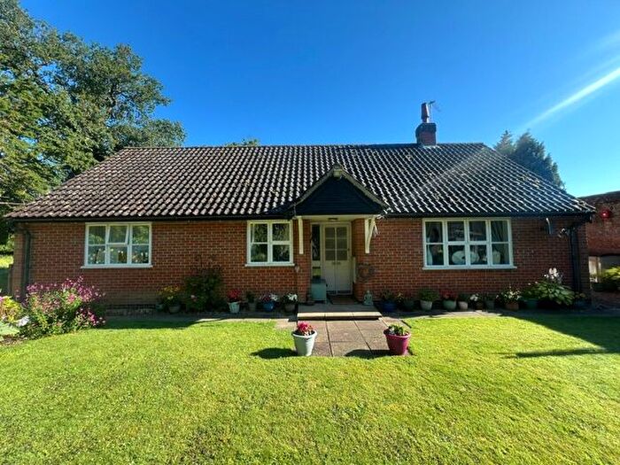 3 Bedroom Bungalow To Rent In Hall Lane, Riddlesworth, Diss, IP22