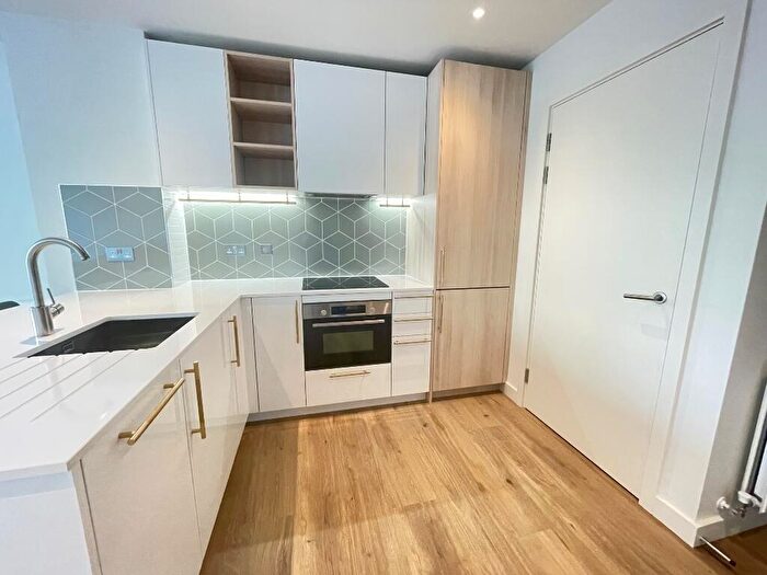 1 Bedroom Flat For Sale In Mary Neuner Road, London, N8