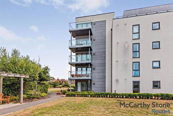1 Bedroom Apartment For Sale In Neptune House, Heene Road, Worthing, BN11