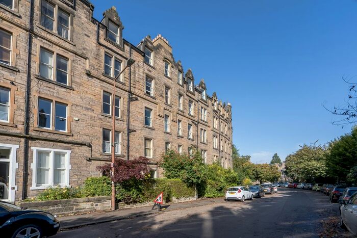 2 Bedroom Flat To Rent In Marchmont Crescent, Edinburgh, EH9
