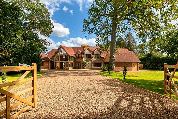 6 Bedroom Detached House For Sale In Burcot, Abingdon, Oxfordshire, OX14