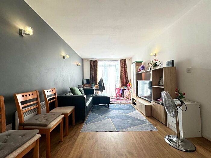 1 Bedroom Flat To Rent In Longbridge Road, Barking, IG11