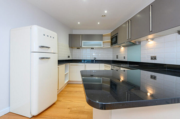 2 Bedroom Apartment For Sale In Candle House, Granary Wharf, LS1