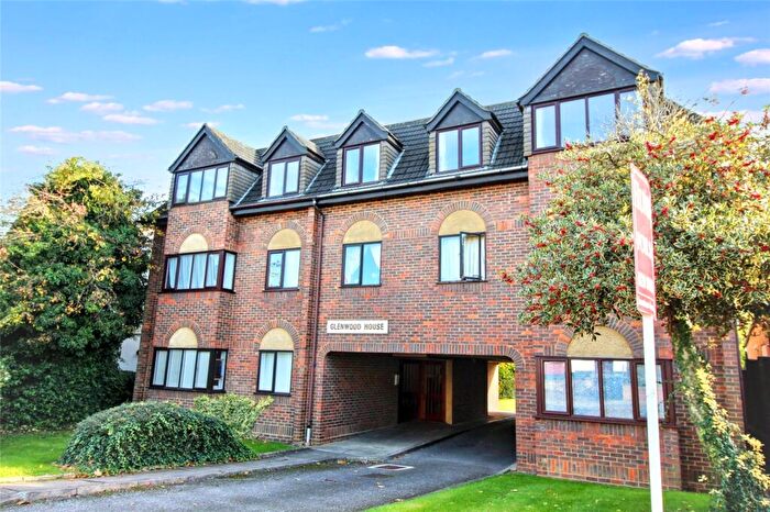 1 Bedroom Apartment For Sale In Glenwood House, Leicester Road, Barnet, Hertfordshire, EN5